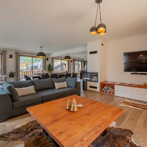  Chalet Chinook