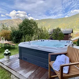 Les Trois Pointes Chalet